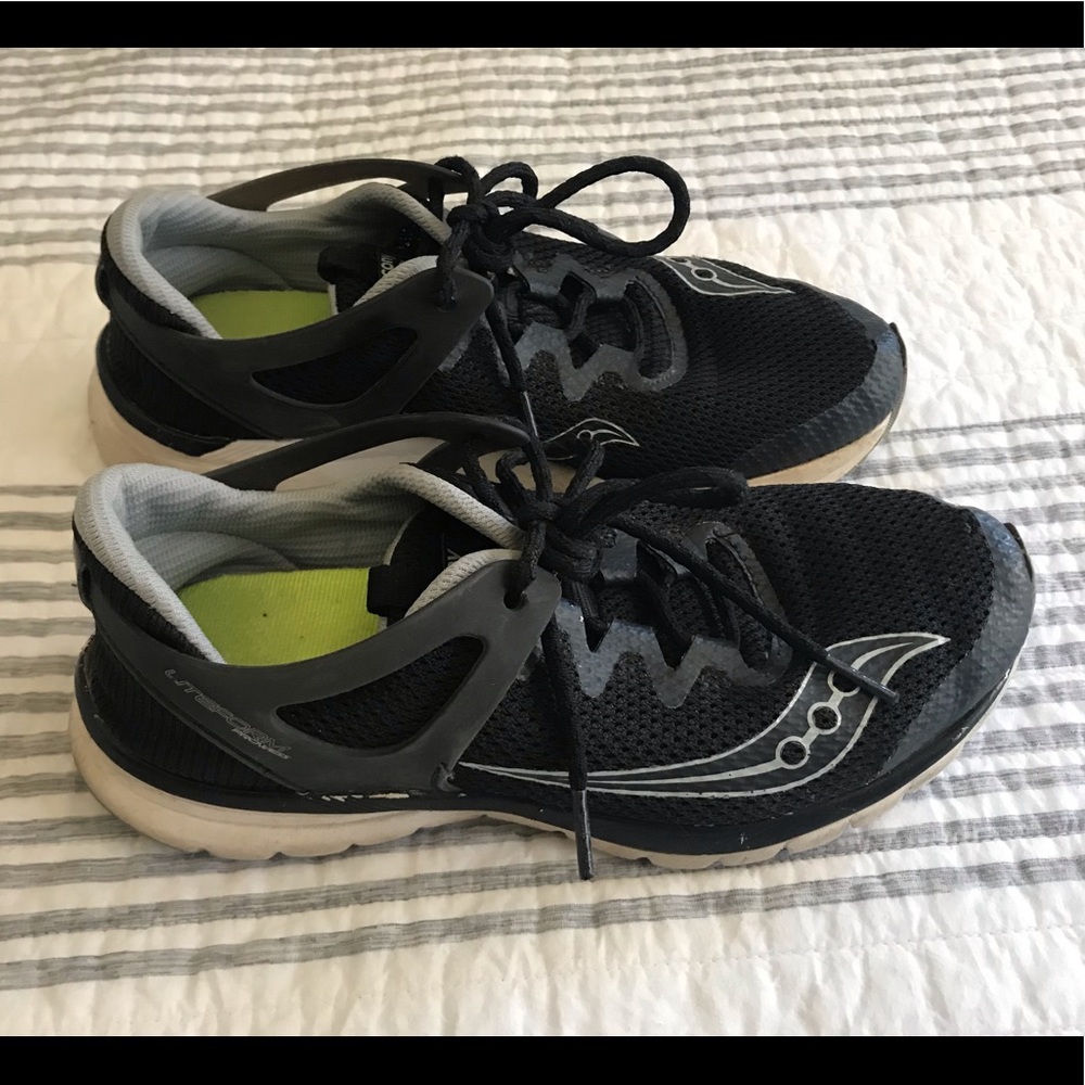 Saucony: Running Shoes ( Size 8)